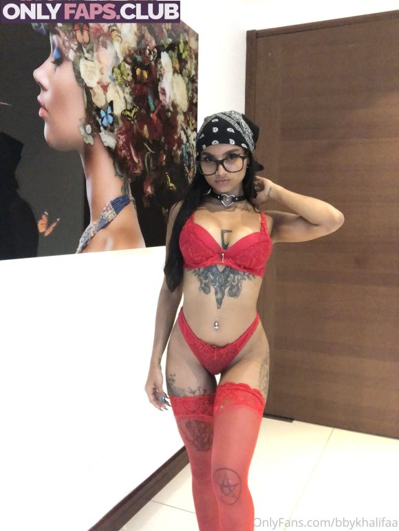 bbykhalifaa Nude Leaked Nude Photo 21